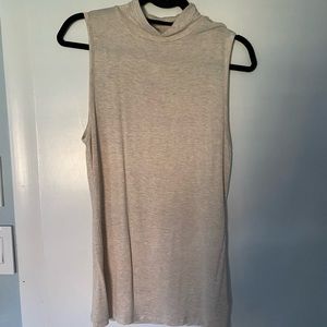 Sleeveless turtleneck cami
